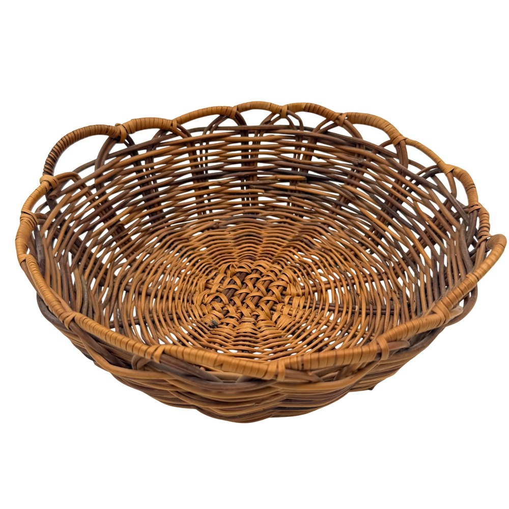 Vintage Scalloped Basket Woven Wicker Rustic Decor Cottagecore Boho Rustic
